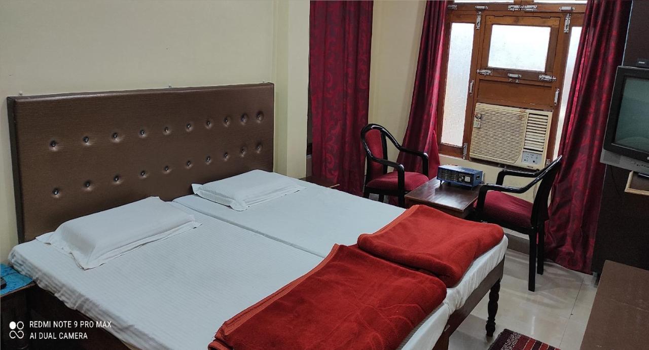 Hotel Avadh Balrampur Экстерьер фото
