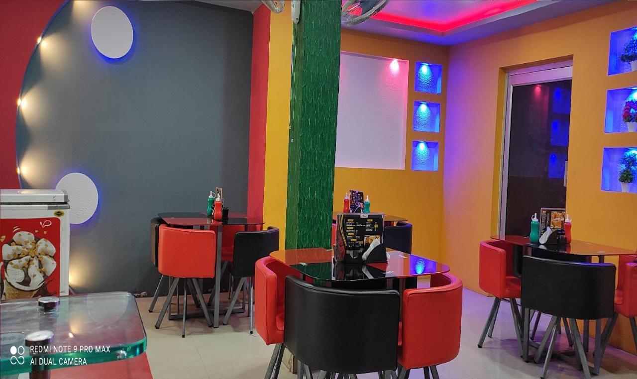Hotel Avadh Balrampur Экстерьер фото